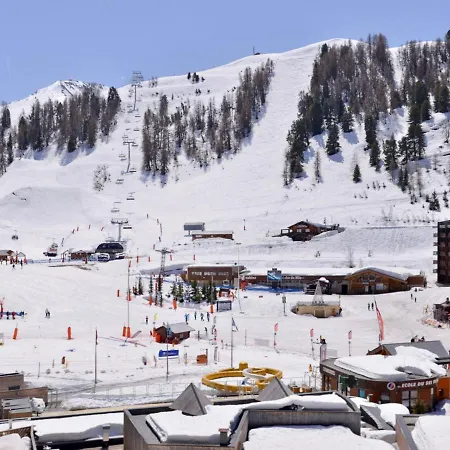 2 Pieces 5 Pers. Au Coeur De La Station Avec Balcon Et Piscine - Fr-1-181-1030 Apartman