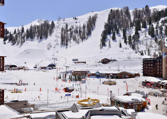 2 Pieces 5 Pers. Au Coeur De La Station Avec Balcon Et Piscine - Fr-1-181-1030 Apartman