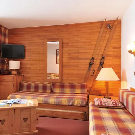 2 Pieces 5 Pers. Au Coeur De La Station Avec Balcon Et Piscine - Fr-1-181-1030 Apartment