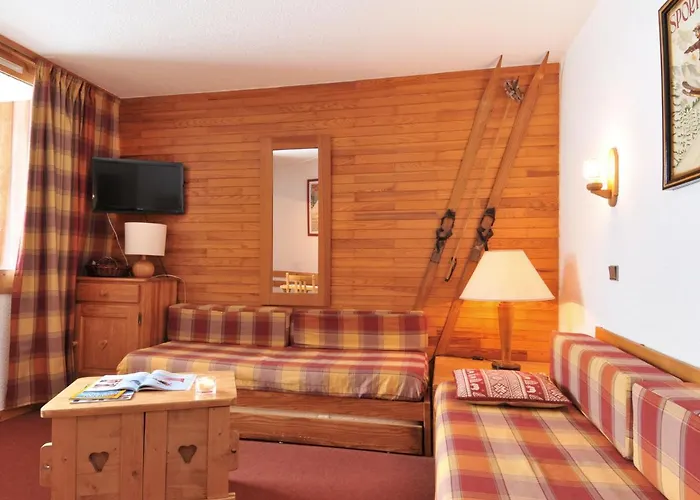 2 Pieces 5 Pers. Au Coeur De La Station Avec Balcon Et Piscine - Fr-1-181-1030 Apartment